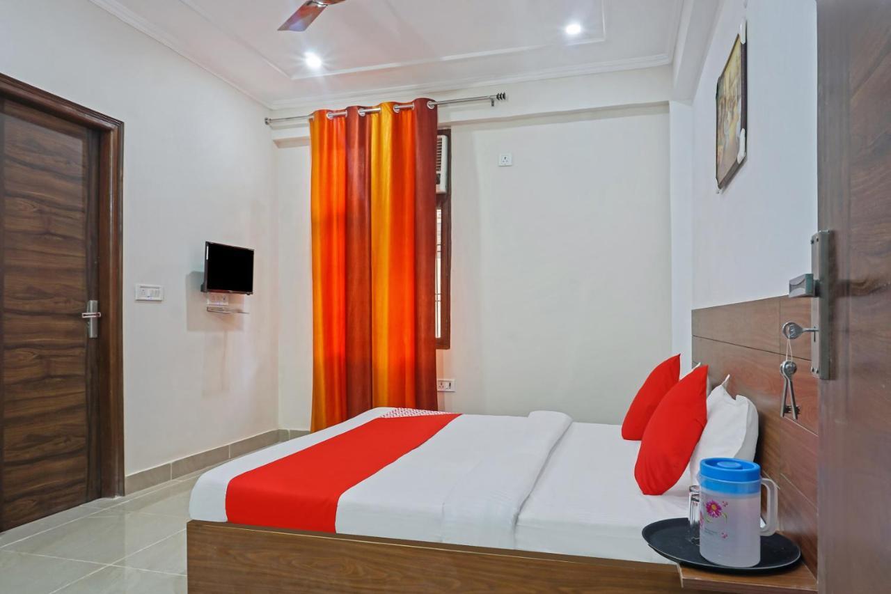 Hotel O Quadis Νόιντα Εξωτερικό φωτογραφία