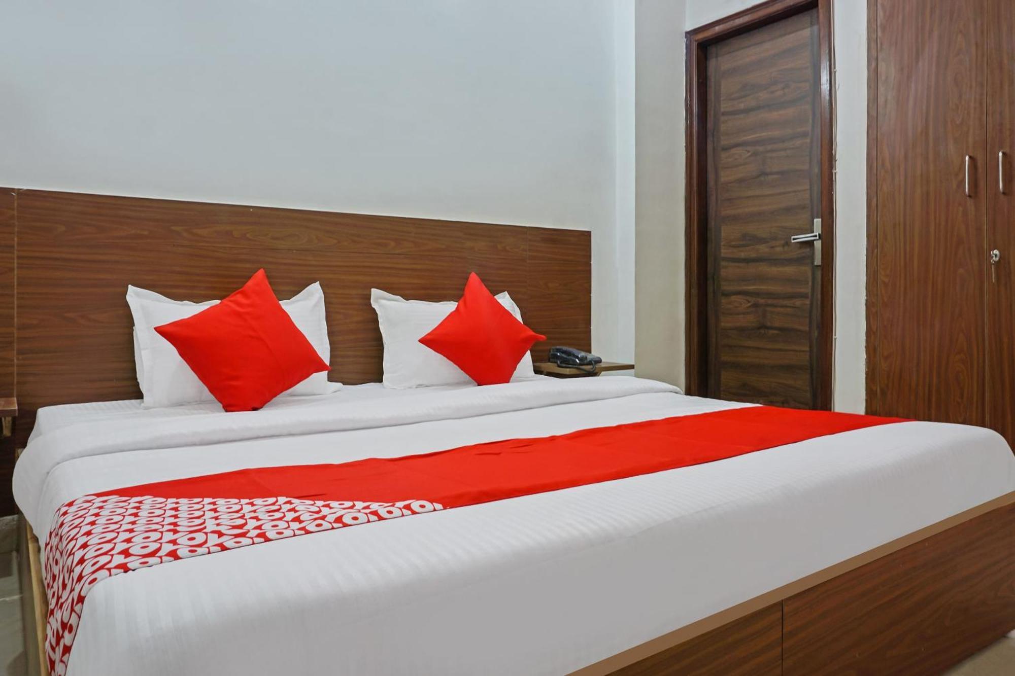 Hotel O Quadis Νόιντα Εξωτερικό φωτογραφία