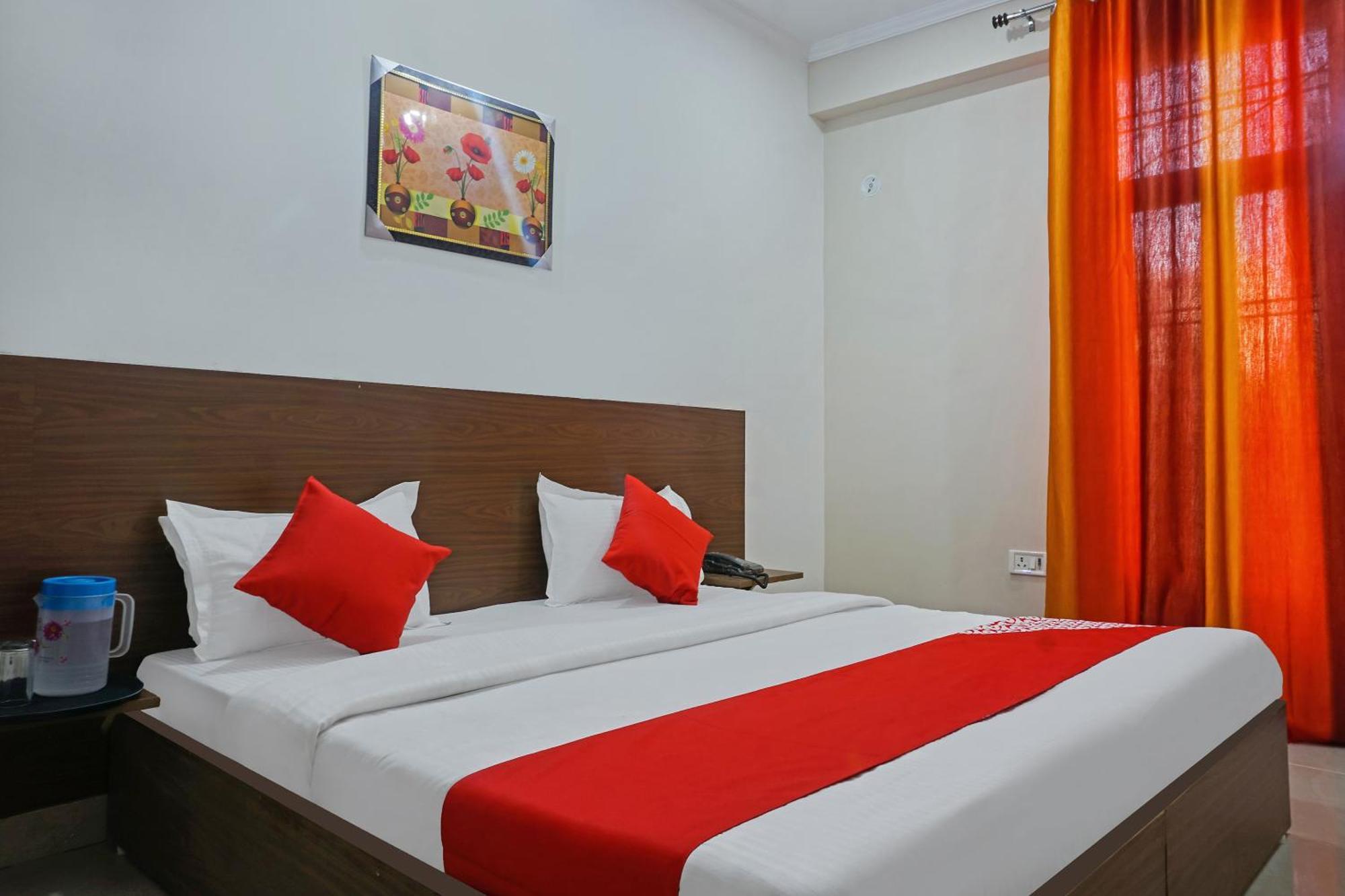 Hotel O Quadis Νόιντα Εξωτερικό φωτογραφία