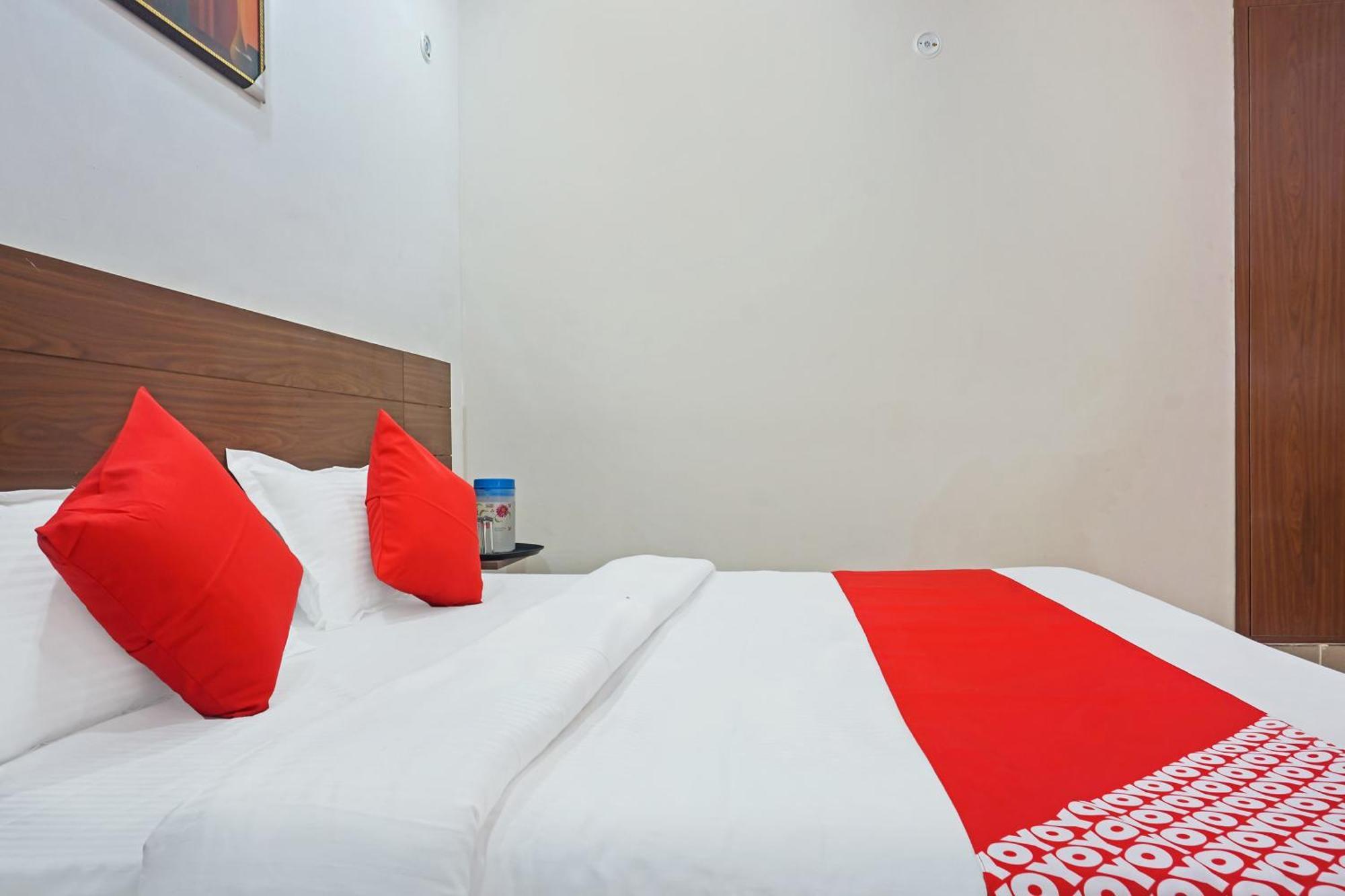 Hotel O Quadis Νόιντα Εξωτερικό φωτογραφία