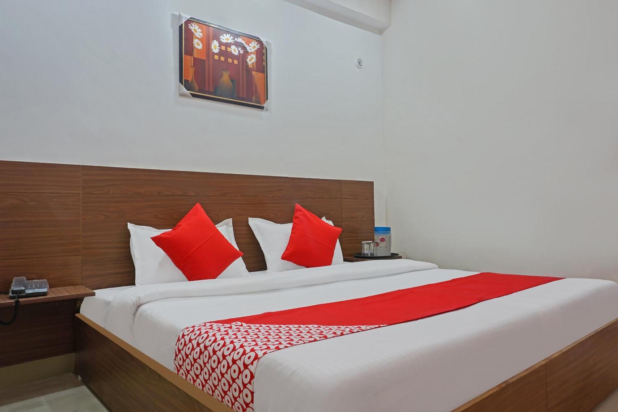 Hotel O Quadis Νόιντα Εξωτερικό φωτογραφία