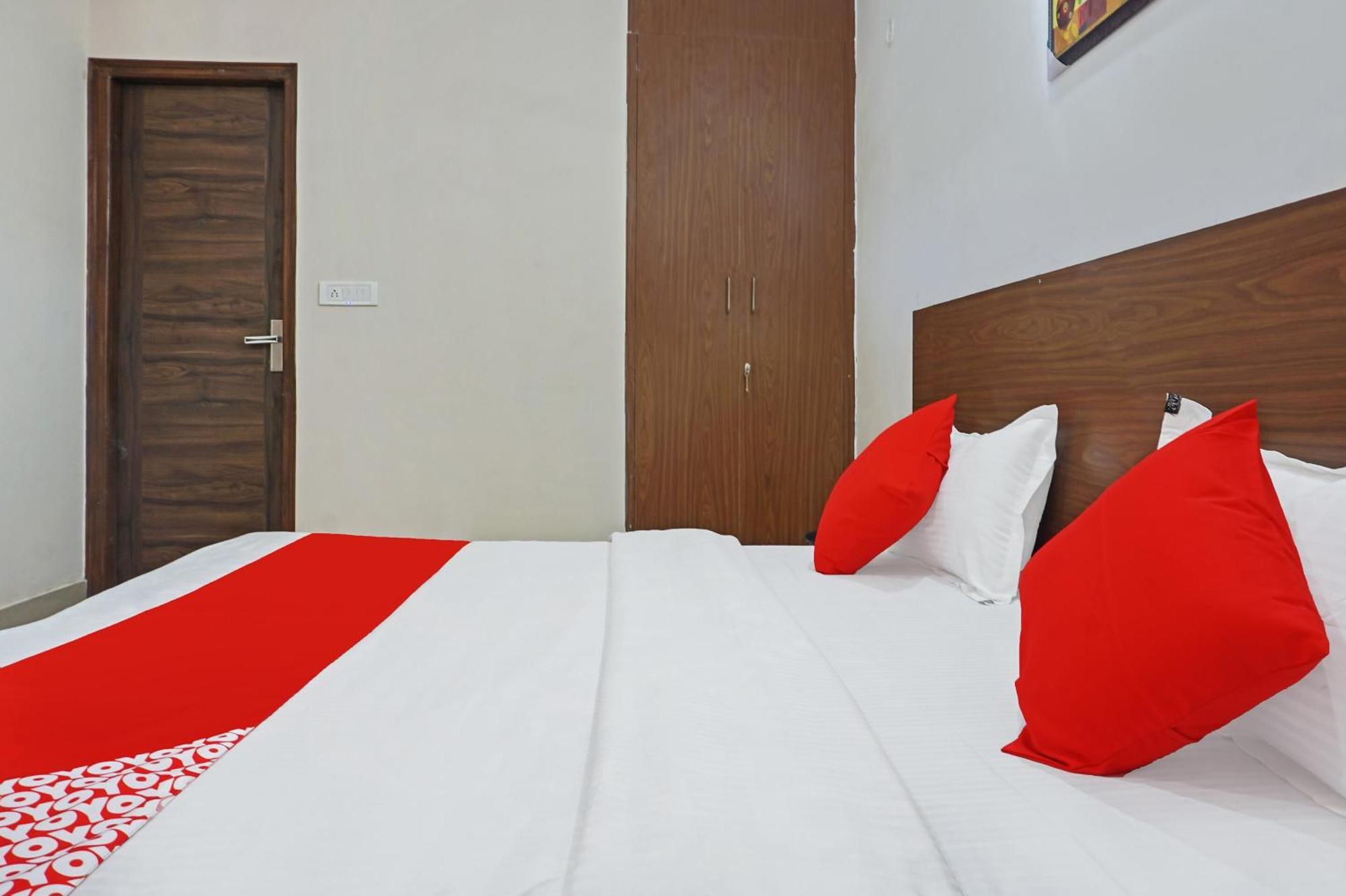 Hotel O Quadis Νόιντα Εξωτερικό φωτογραφία