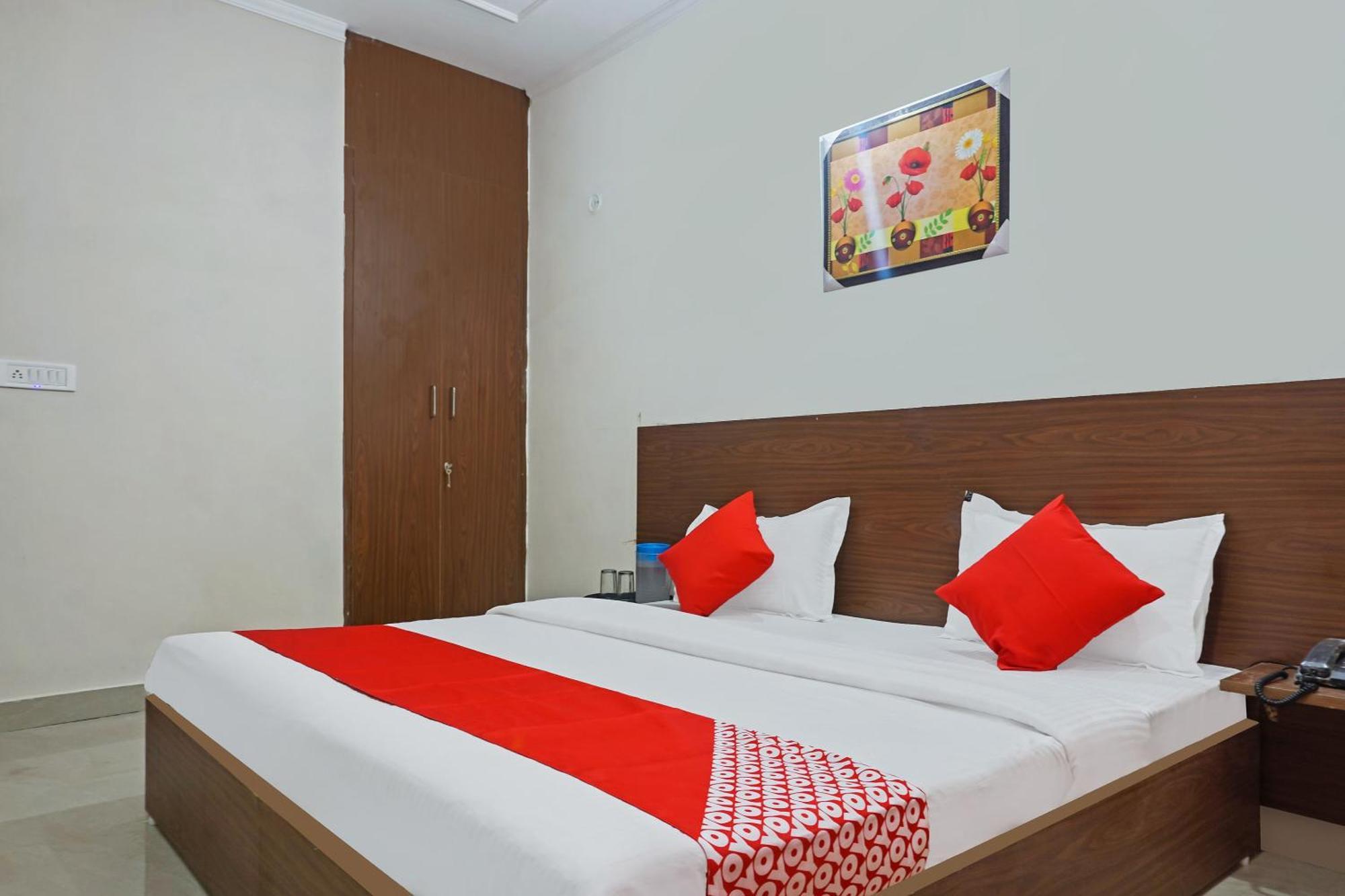 Hotel O Quadis Νόιντα Εξωτερικό φωτογραφία