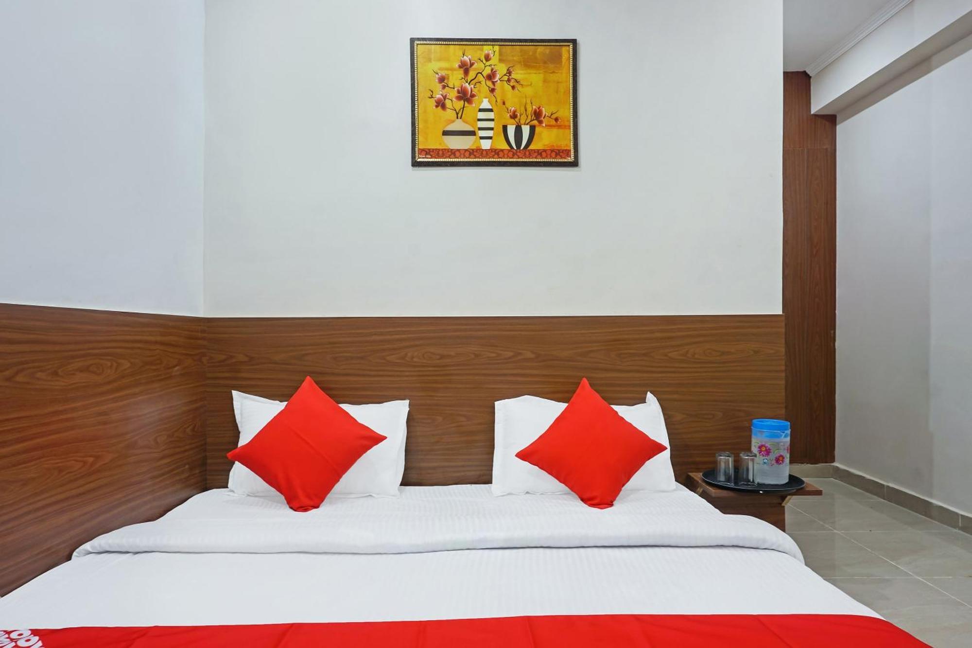 Hotel O Quadis Νόιντα Εξωτερικό φωτογραφία